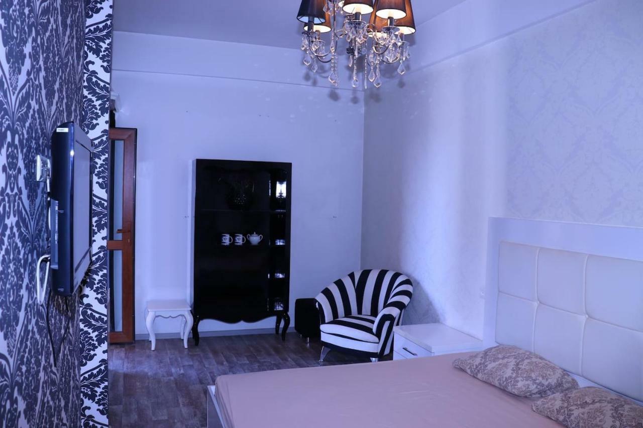 La Petite Maison Yerevan Exterior photo